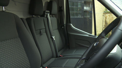 FORD TRANSIT 350 L2 DIESEL FWD 2.0 EcoBlue 130ps H3 Camper Van view 6